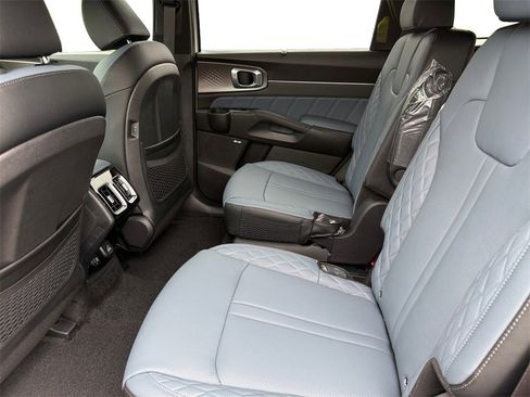 New 2025 Kia Sorento SX Prestige image 14