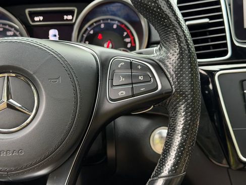 Used 2018 Mercedes-Benz GLS 450 4MATIC image 31