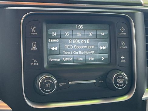 Used 2017 RAM 1500 Classic SLT RWD image 16