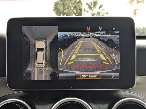 Used 2019 Mercedes-Benz GLC 350e 4MATIC image 27