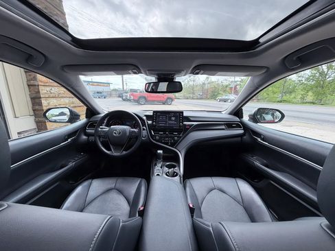 Used 2021 Toyota Camry XSE image 14