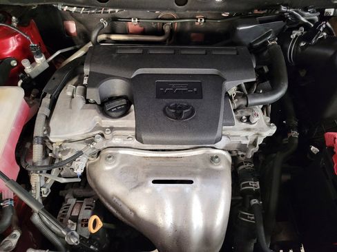 Used 2018 Toyota RAV4 Limited FWD image 30