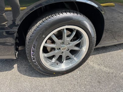 Used 2014 Dodge Challenger SXT Plus RWD image 11