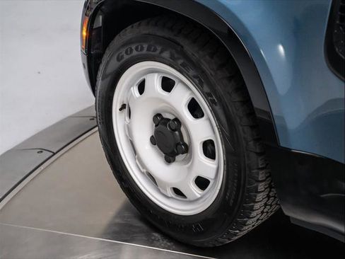 Used 2025 Land Rover Defender 110 S AWD/4WD image 12