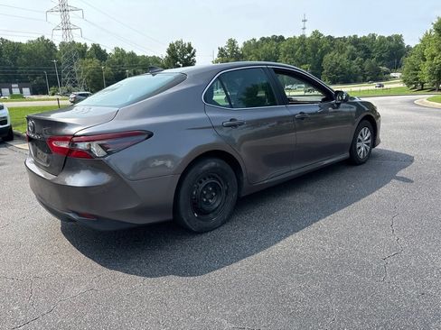 Used 2023 Toyota Camry LE FWD image 5