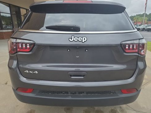 Used 2024 Jeep Compass Sport AWD/4WD image 5