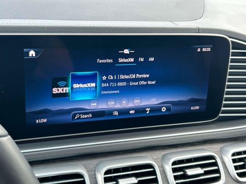 Used 2026 Mercedes-Benz GLS 450 4MATIC image 33
