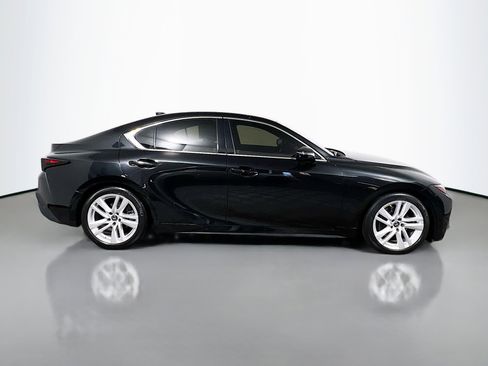 Used 2022 Lexus IS 300 image 3