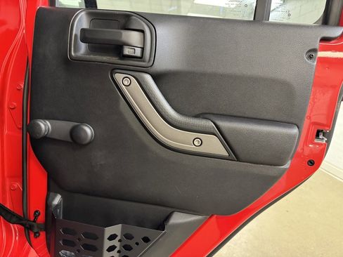 Used 2016 Jeep Wrangler Unlimited Sport w/ Connectivity Group image 23