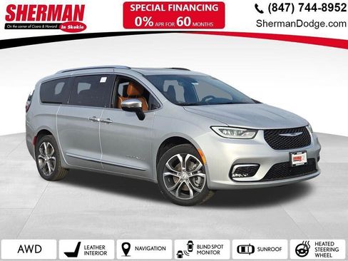 New 2026 Chrysler Pacifica Pinnacle image 1