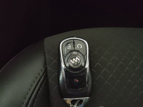Used 2018 Buick Encore Sport Touring FWD image 32