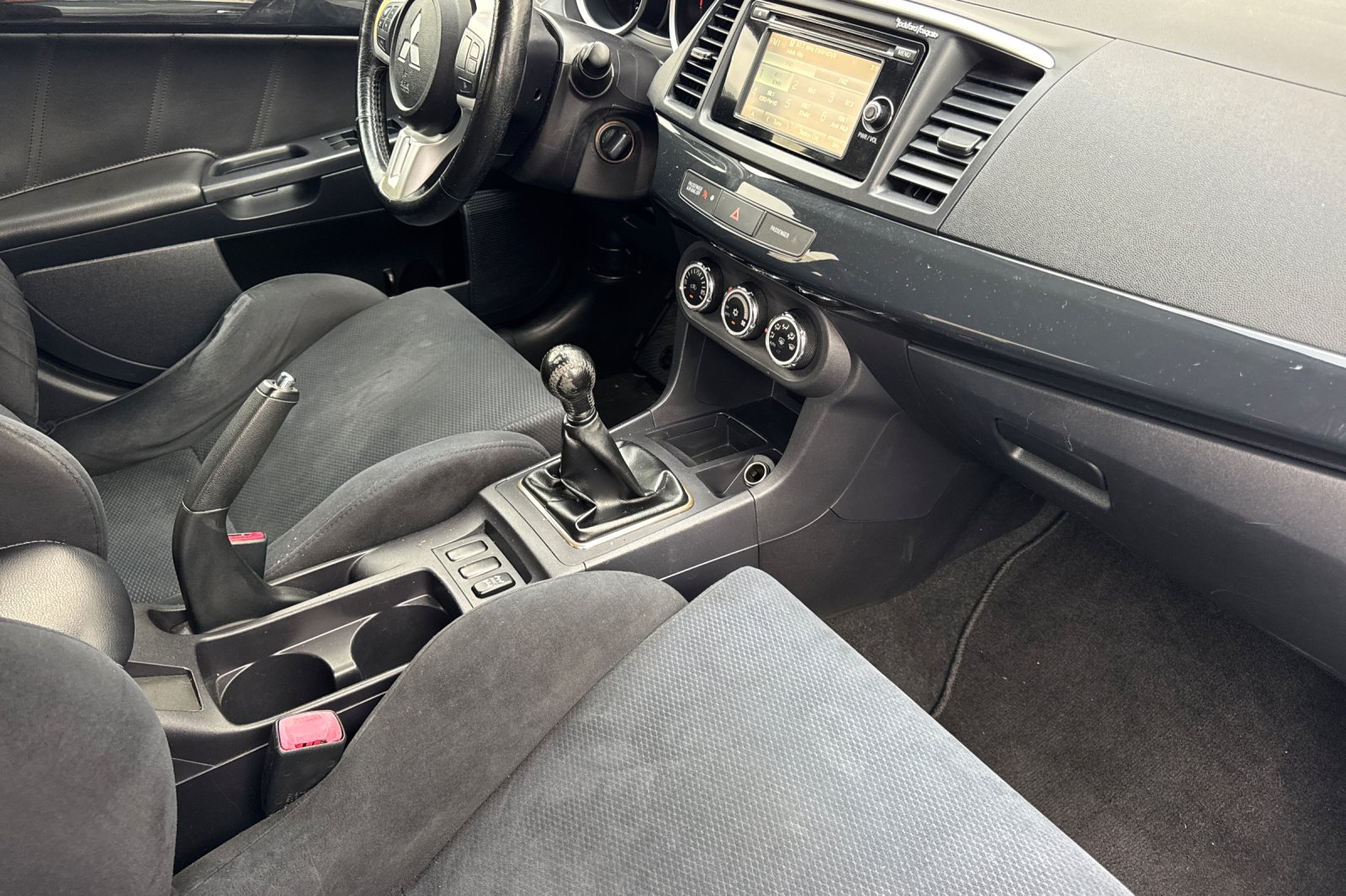 Used 2015 Mitsubishi Lancer Evolution GSR AWD/4WD image 18