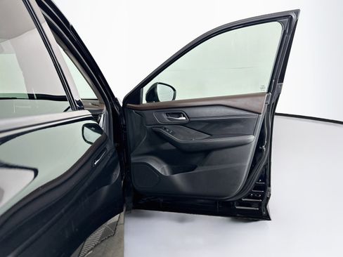 Used 2023 Nissan Rogue SL w/ SL Premium Package FWD image 34