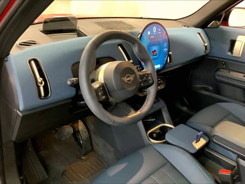 Used 2025 MINI Cooper Countryman S w/ Comfort Package Max image 18