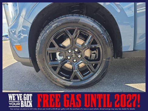 New 2025 Ford Maverick XLT w/ XLT Luxury Package AWD/4WD image 32