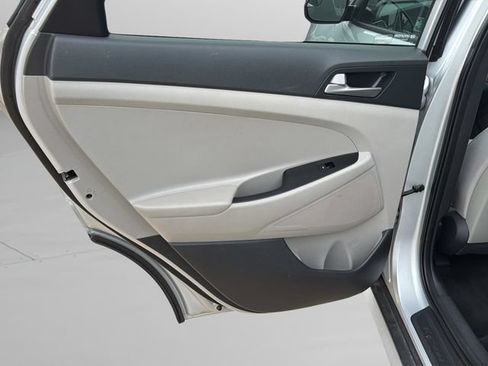 Used 2018 Hyundai Tucson SEL FWD image 15