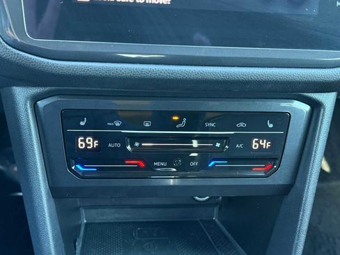 Certified 2023 Volkswagen Tiguan SE image 24