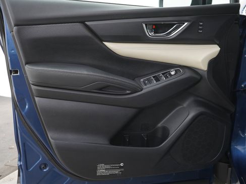 Used 2022 Subaru Ascent Limited image 22