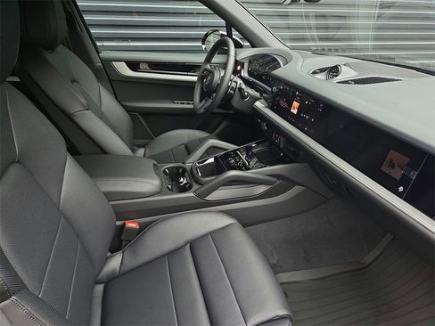 New 2026 Porsche Cayenne E-Hybrid image 18