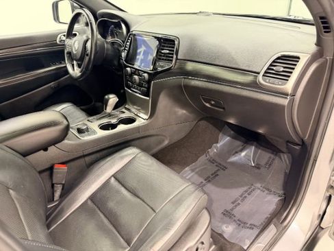 Used 2019 Jeep Grand Cherokee Limited w/ Luxury Group II image 25