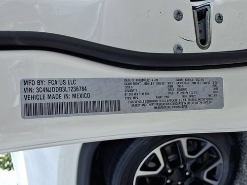 Used 2020 Jeep Compass Trailhawk w/ Cold Weather Group AWD/4WD image 28