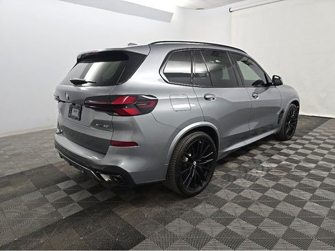 Used 2025 BMW X5 xDrive40i w/ M Sport Package AWD/4WD image 6