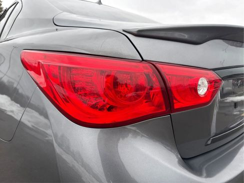 Used 2017 INFINITI Q50 Red Sport 400 image 32