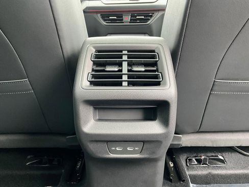 New 2026 Volkswagen Tiguan SE AWD/4WD image 15