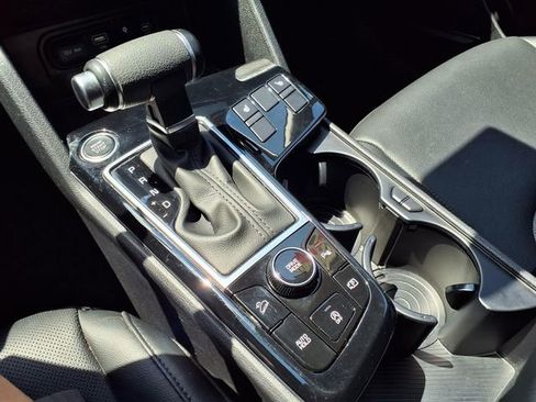 Used 2024 Kia Sportage EX FWD image 17
