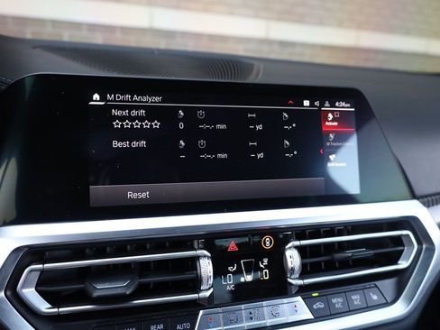 Used 2021 BMW M4 Competition w/ M Carbon Exterior Package image 31