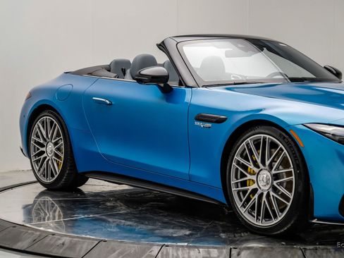 Used 2022 Mercedes-Benz SL 63 AMG 4MATIC image 34