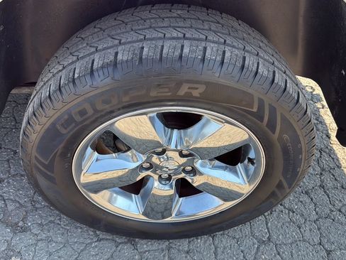 Used 2019 RAM 1500 Big Horn w/ Rambox Value Package AWD/4WD image 9