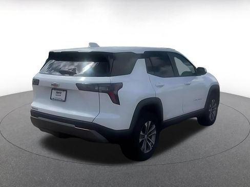 Used 2025 Chevrolet Equinox LT FWD image 13