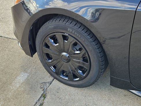 Used 2020 Toyota Corolla LE image 22