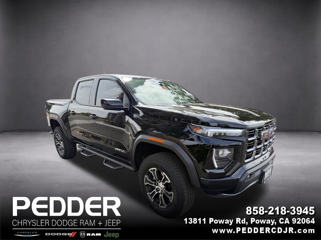 Used 2025 GMC Canyon AT4 AWD/4WD image 1