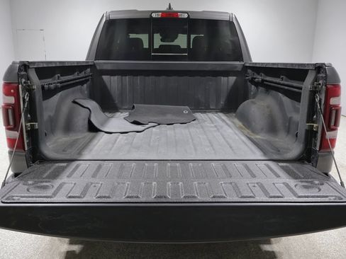 Used 2024 RAM 1500 Laramie AWD/4WD image 4