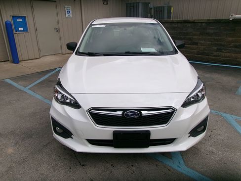 Used 2019 Subaru Impreza 2.0i w/ Eyesight image 2