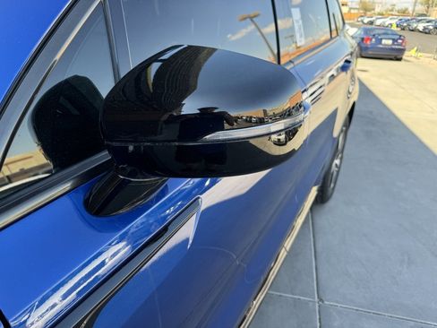 Used 2023 Kia Sorento S w/ Panoramic Sunroof Package FWD image 12
