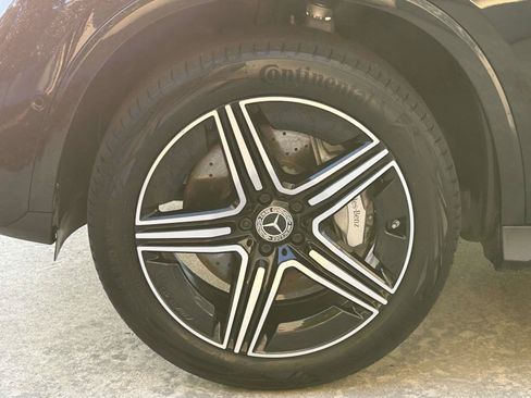 Certified 2025 Mercedes-Benz GLC 300 4MATIC image 17