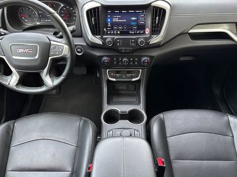 Used 2024 GMC Terrain SLT AWD/4WD image 15