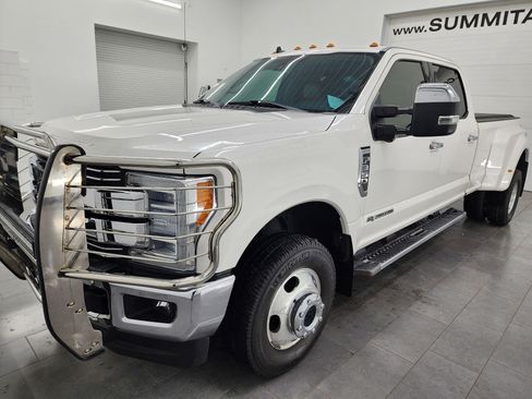 Used 2019 Ford F350 Lariat w/ Lariat Ultimate Package image 7