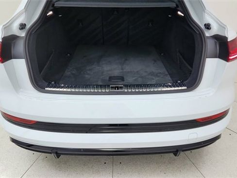 Used 2023 Audi e-tron S Prestige w/ Prestige Package image 14