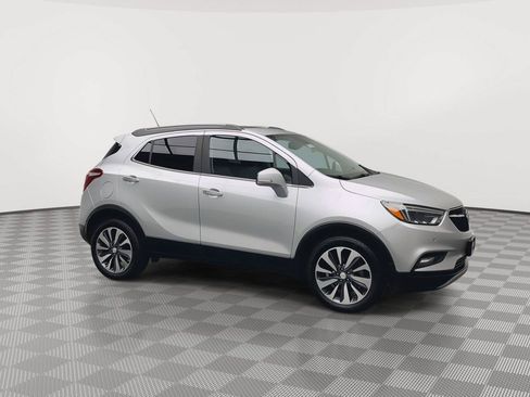 Used 2019 Buick Encore Essence w/ Safety Package II AWD/4WD image 39