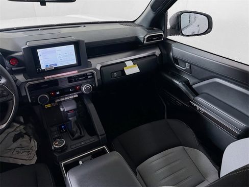 Certified 2025 Toyota 4Runner TRD Off-Road image 20