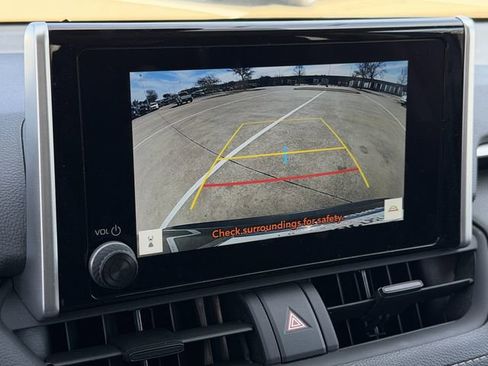 Certified 2025 Toyota RAV4 LE image 18