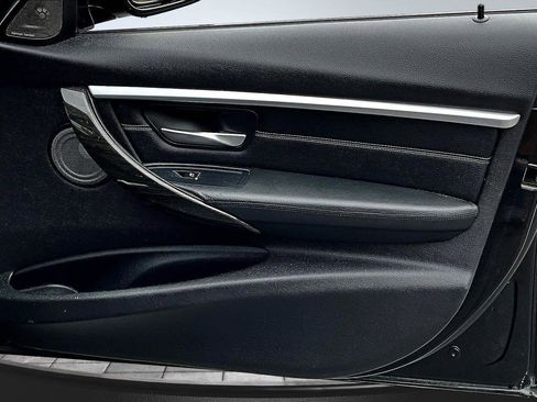 Used 2016 BMW 340i xDrive Sedan image 28