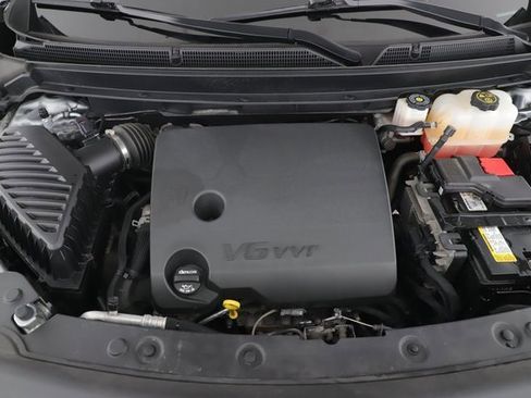 Used 2023 Buick Enclave Essence image 15