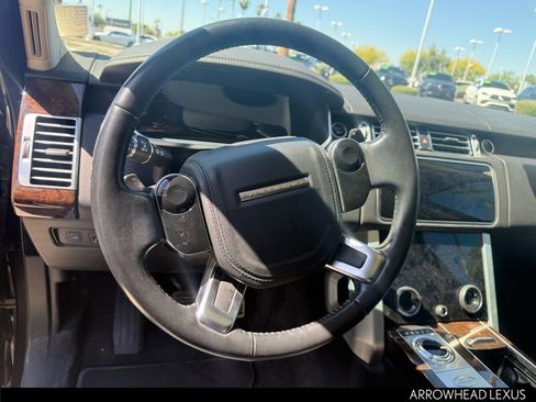Used 2020 Land Rover Range Rover HSE image 13