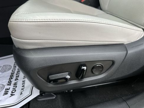 Used 2024 Lexus RX 350 Premium w/ Convenience Package image 12