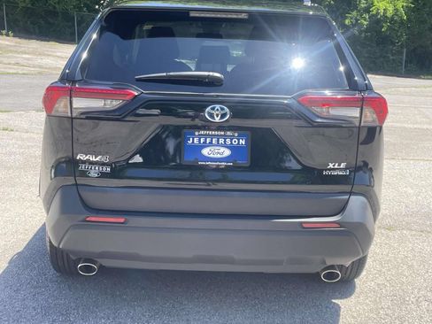 Used 2024 Toyota RAV4 XLE AWD/4WD image 4